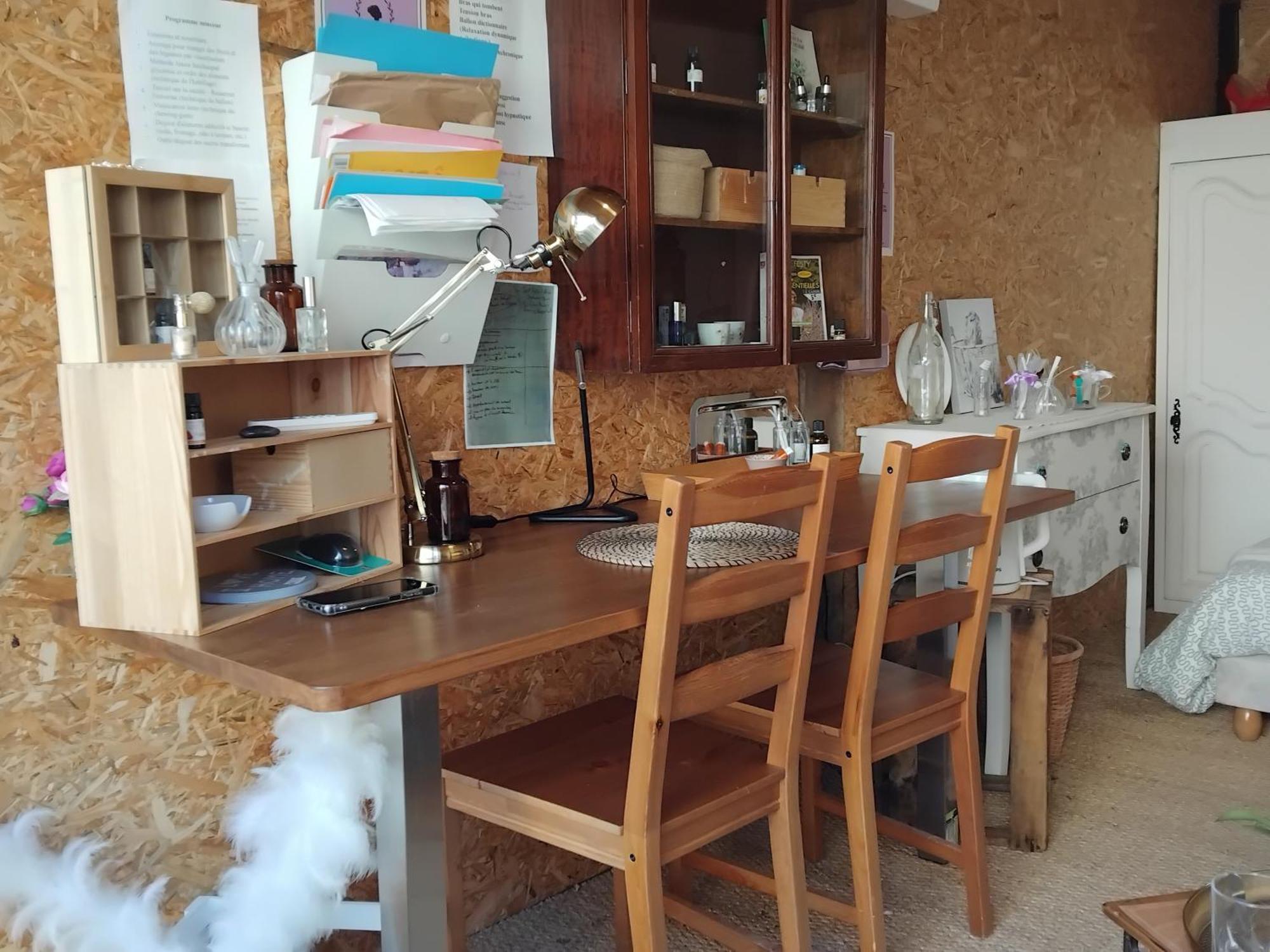 Le Laboratoire Shabby Chic De La Parfumerie Du Manoir Chavagne Bagian luar foto